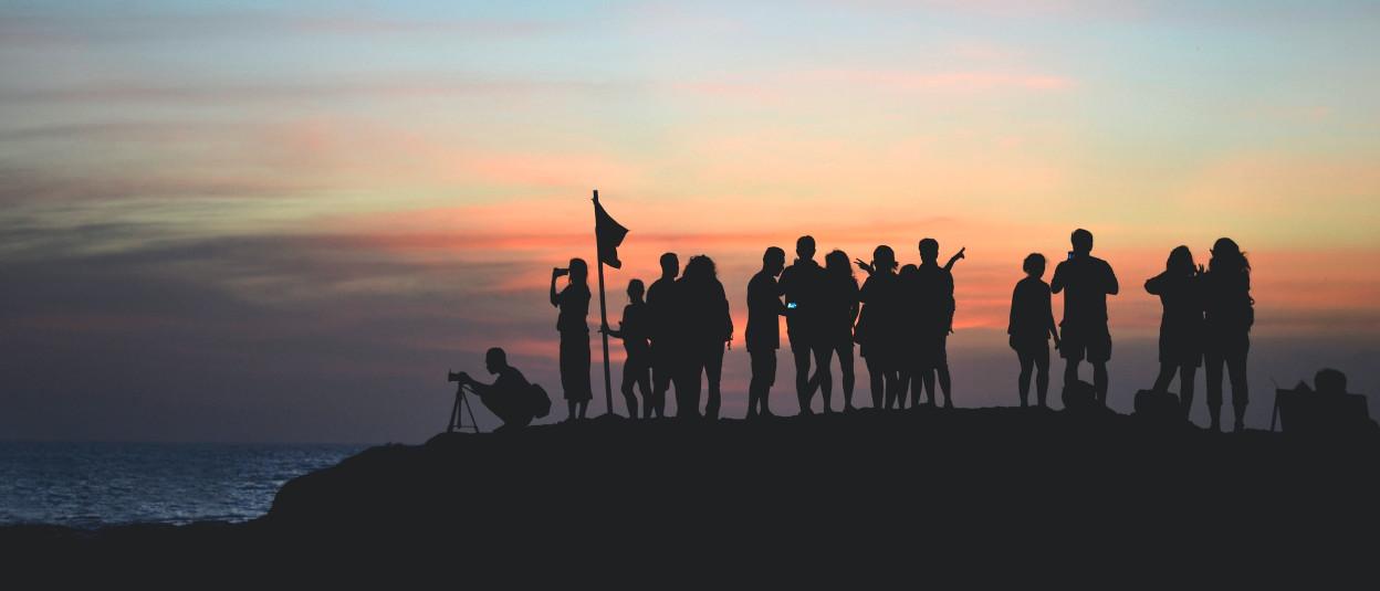 Menschen auf einem Berg